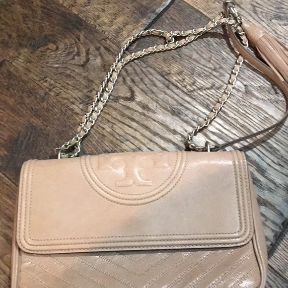 Tory Burch Handbags - Tory Burch leather taupe-slight pinkish hue purse